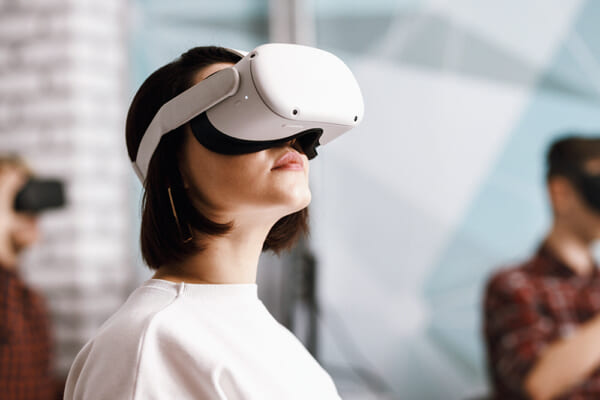 VR