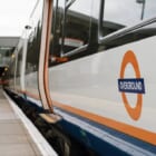 ロンドンの鉄道路線に新名称。女性や移民の活躍を讃える